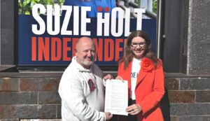 George Helon Suzie Holt.